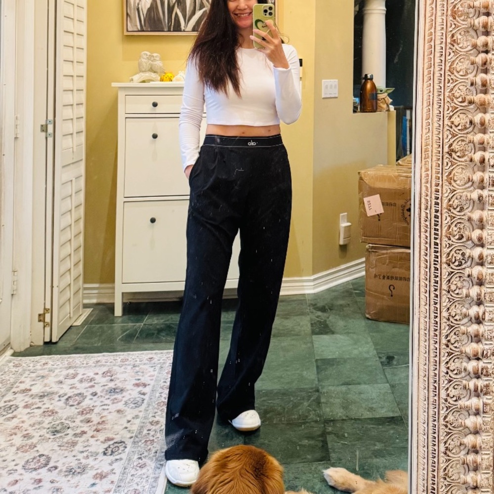 ALO Yoga White Long Sleeve Top and Black Trousers